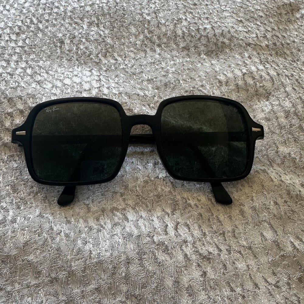 NWT Ray-Ban Black Square Sunglasses